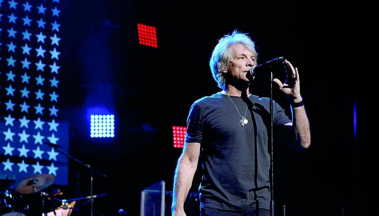 Джон Бон Джоуви пипнал коронавирус - Джон Бон Джоуви се натресе на медения месец на сина си!