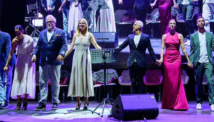 Поетите събраха стиховете си в книга - Поетите събраха стиховете си в книга