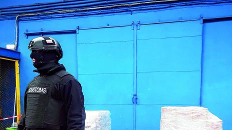 Течна ванилия с дрога за 40 млн лв долетя у