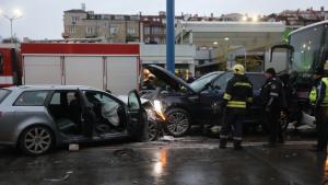 Тежка катастрофа след полицейска гонка в София