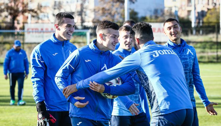 Левски - Младите вдигат Левски в Европа