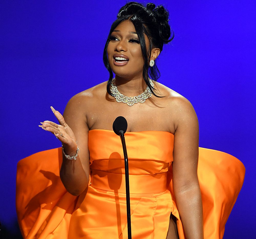 Megan Thee Stallion е авторката на прословутата фраза “hot girl summer” .