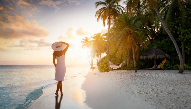 Малдиви - РЕКОРД: Екзотичен остров се пръска по шевовете!