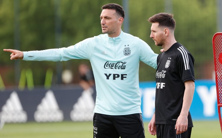 Селекционерът на Аржентина отговори на ПСЖ за Меси
