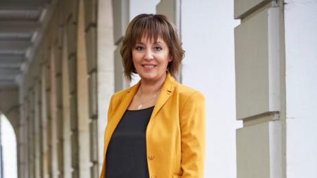 Мая Манолова