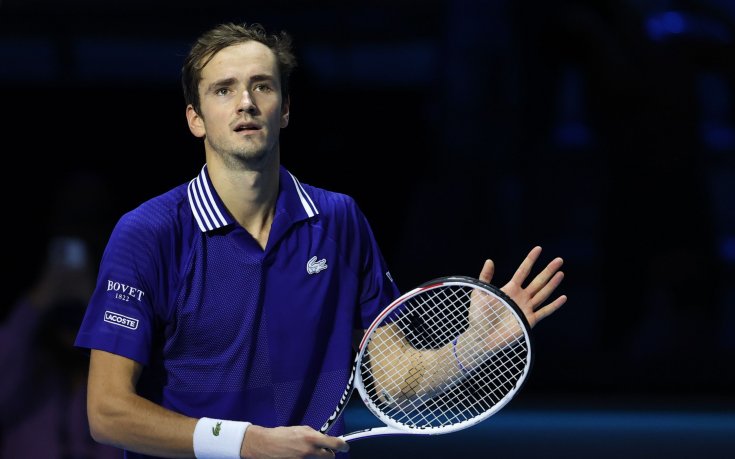 Медведев започна успешно защитата си на ATP Finals
