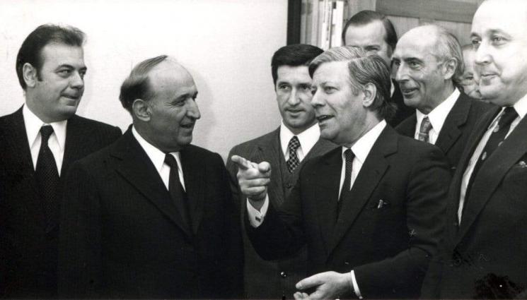 Тато - Тато с най-скъп автограф