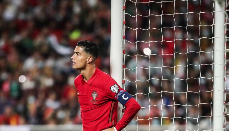 Сърбия Кристиано Роналдо - Кристиано Роналдо проклина VAR и съдбата (СНИМКИ)