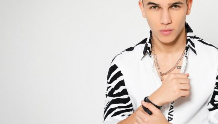 Денис Теофиков - Ето я песента в памет на поп-фолк певеца Денис Теофиков