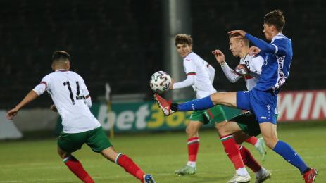 България U21