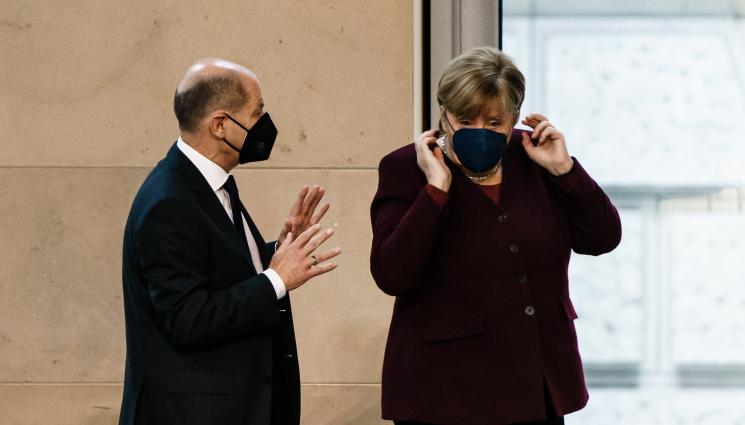 Ангела Меркел - Меркел планирала да е канцлер в сянка