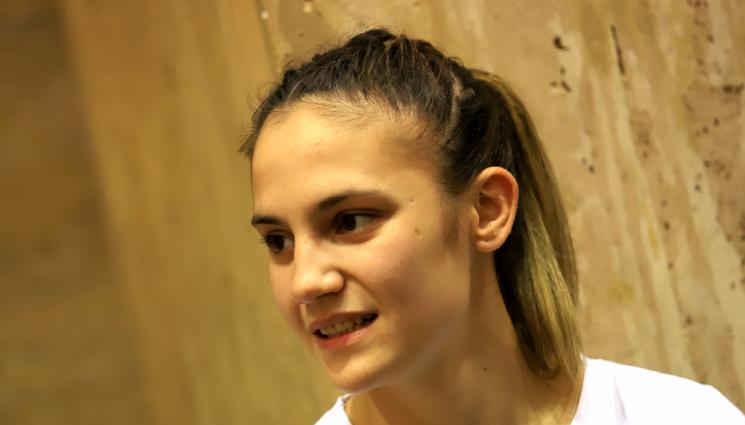 Ивет Горанова карате - Олимпийската шампионка Ивет Горанова падна на световното