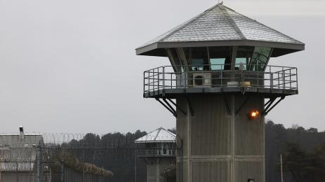 затвор Менди