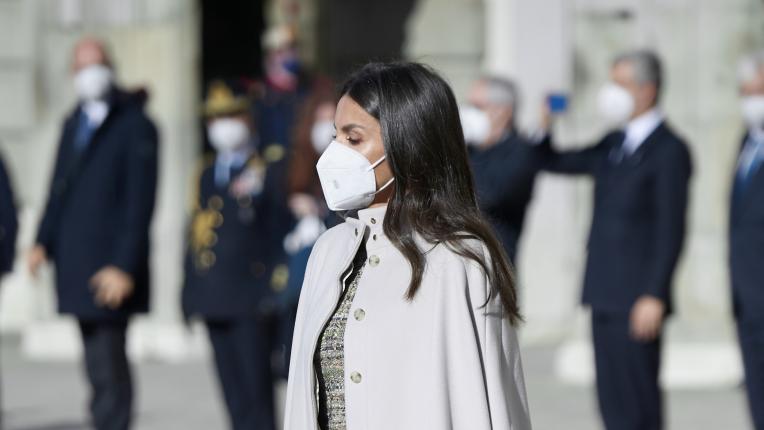  Испанска кралица във величествена визия 