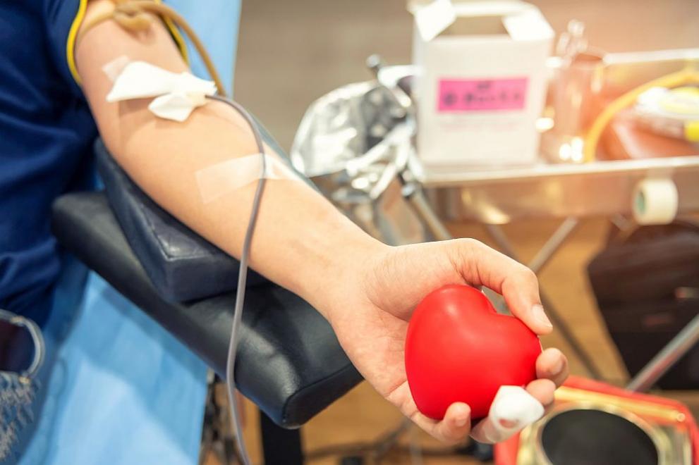 Рекорден брой доброволци дариха кръв в подкрепа на родилката от