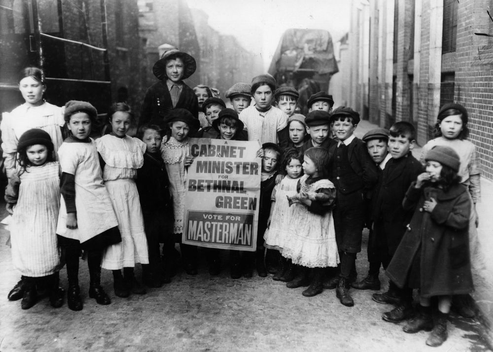 През 1914 година очевидно използването на деца в предизборна агитация е смятано за нормално