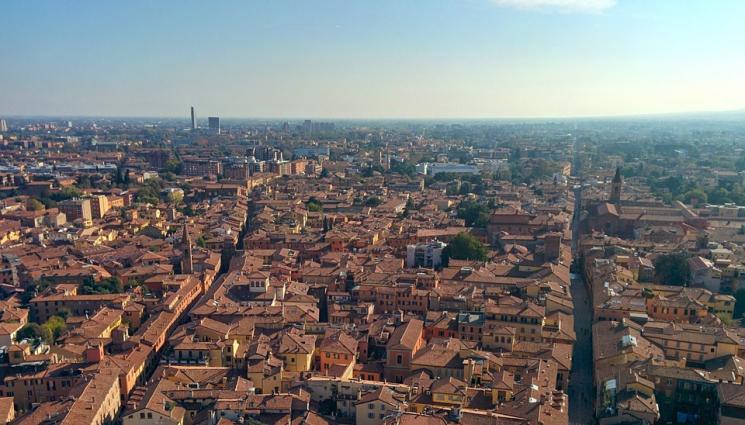 Уикенд - УИКЕНД: Болоня – градът на кулите и мортаделата