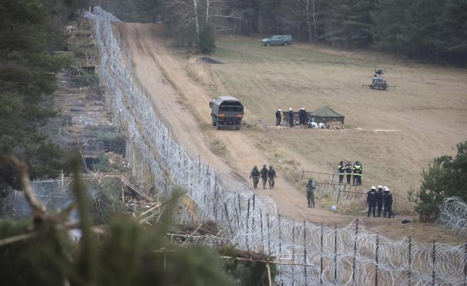 Полша изпраща 2000 войници на границата с Беларус