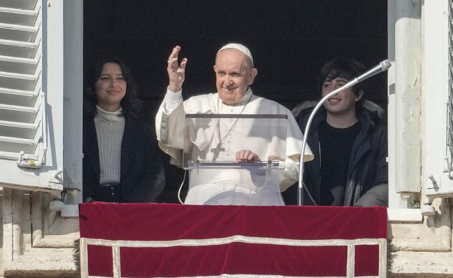 Папа Франциск към младите: Бъдете критичната съвест на обществото