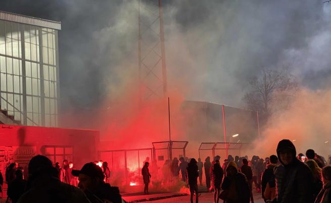 Трета нощ на размирици в Нидерландия заради COVID мерките