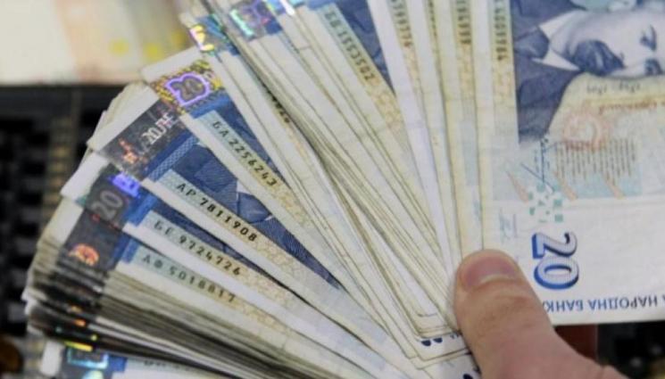 пенсии - РАЗНОГЛАСИЯ: Финансовият министър обяви повишаването на МРЗ за затворена страница