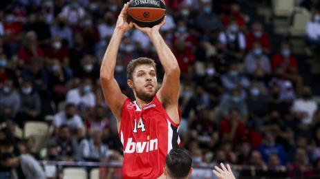 Везенков Олимпиакос