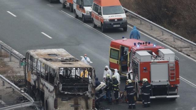 Трагедия на АМ „Струма”: 45 души загинаха на пътя (ГАЛЕРИЯ)