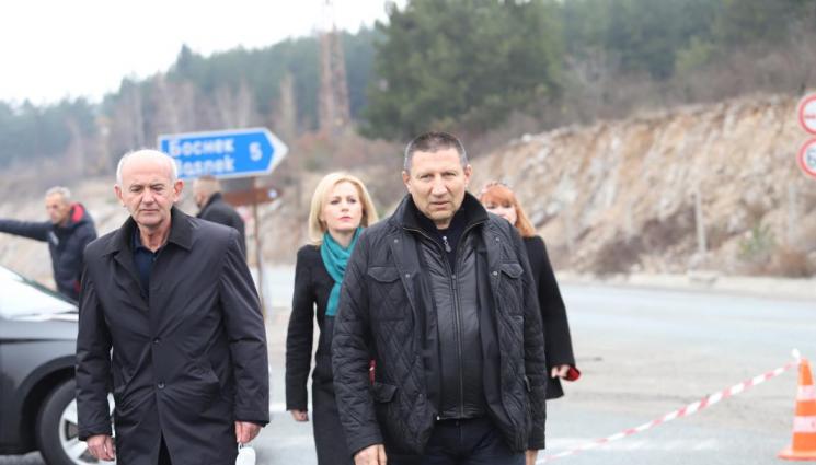 Струма - КОШМАРЪТ НА СТРУМА: Имало е взрив в автобуса, изяснява се преди или след катастрофата