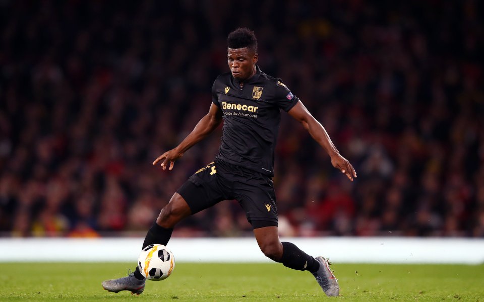 Трансферната цел на ЦСКА Микел Агу е измъчван от непрестанни