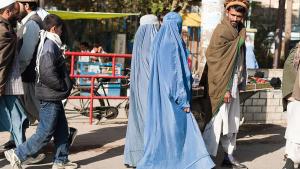 Около 20 афганистанки излязоха днес на демонстрация в столицата Кабул