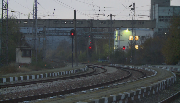 ЖП линии - Дете е с опасност за живота след поразяване от волтова дъга в жп вагон