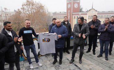 Ръководството на Левски продължава обиколката на България Шефовете на тима