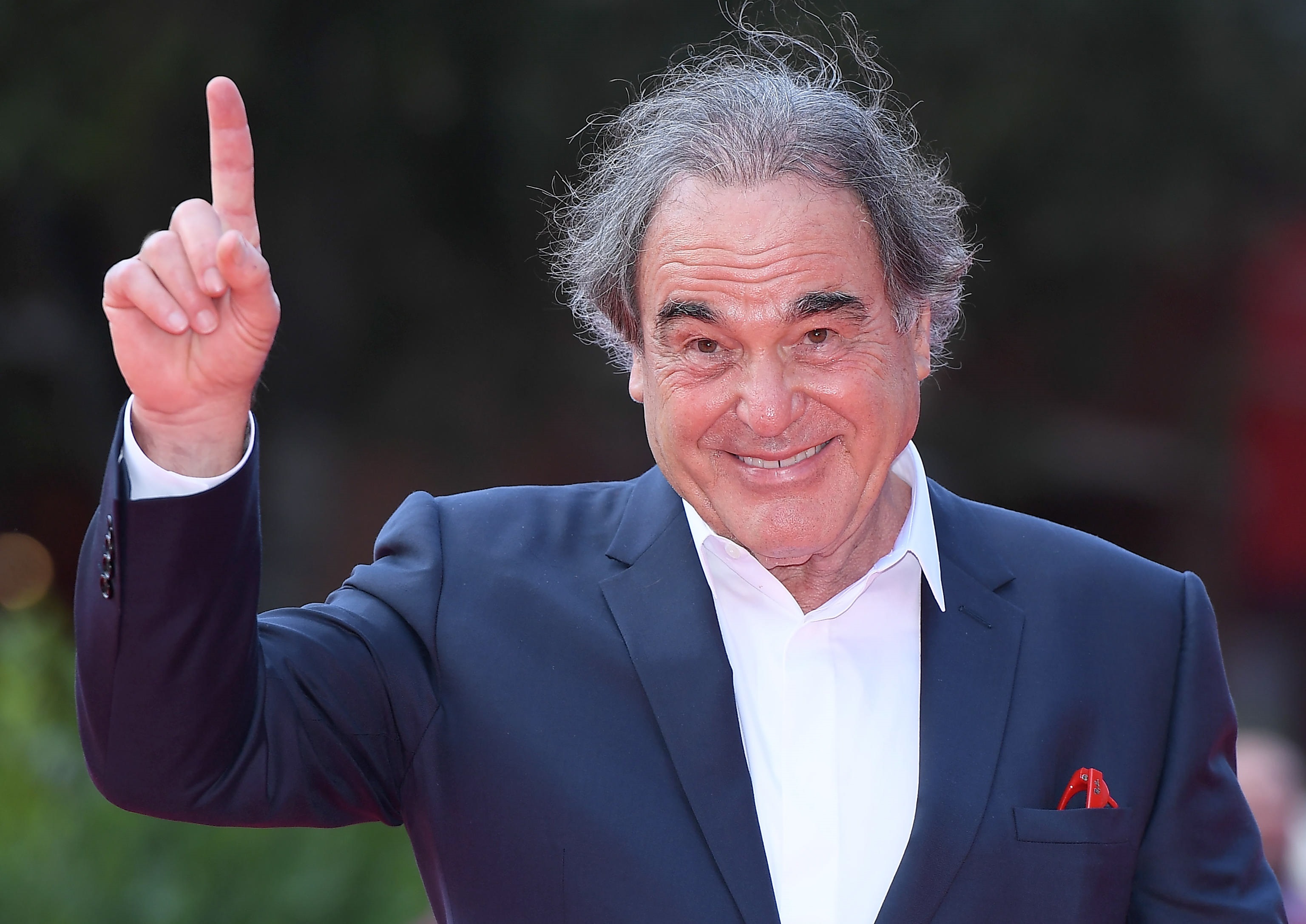 Оливър Стоун