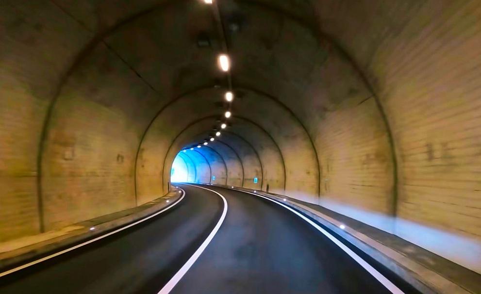 Днес движението в тунел Люлин“ на автомагистрала Струма“ в посока