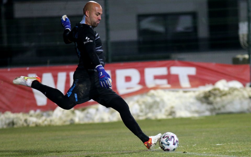 Левски ще бъдат на тръни до четвъртък. Както е известно,