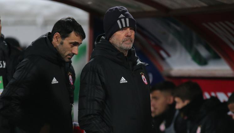 Стойчо Младенов - ЦСКА поиска още един футболист от Португалия, юноша е на Бенфика