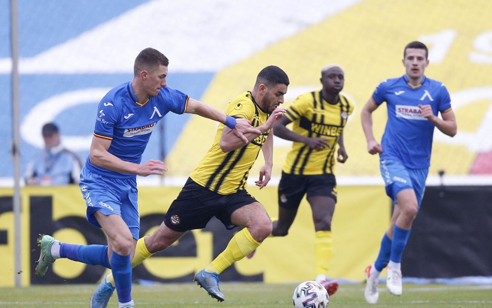 Левски приема Ботев Пловдив в пореден интересен сблъсък от плейофната