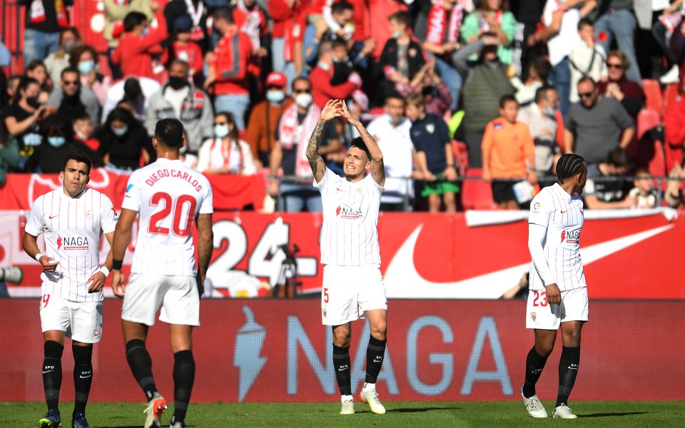 Отборът на Севиля постигна девета победа от началото на сезона