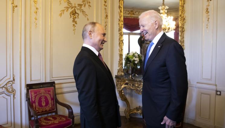 Байдън Путин - Путин и Байдън разговаряха два часа онлайн, искат да се видят и на живо