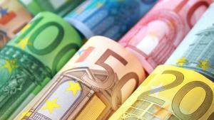 Недекларирана валута в размер на 63 550 евро и 15