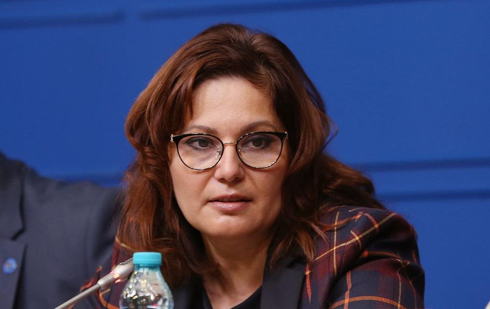  Асена Сербезова 