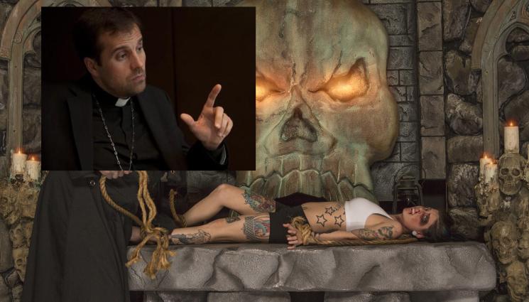 сатанизъм - Най-младият испански епископ спира да говори с Господ, след брак с авторка на еротично-сатанистки романи