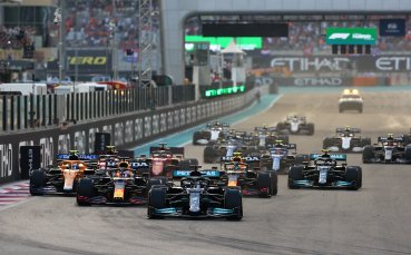 ФИА обяви, че провежда консултации с F1 екипите и пилоти относно ситуацията от Абу Даби