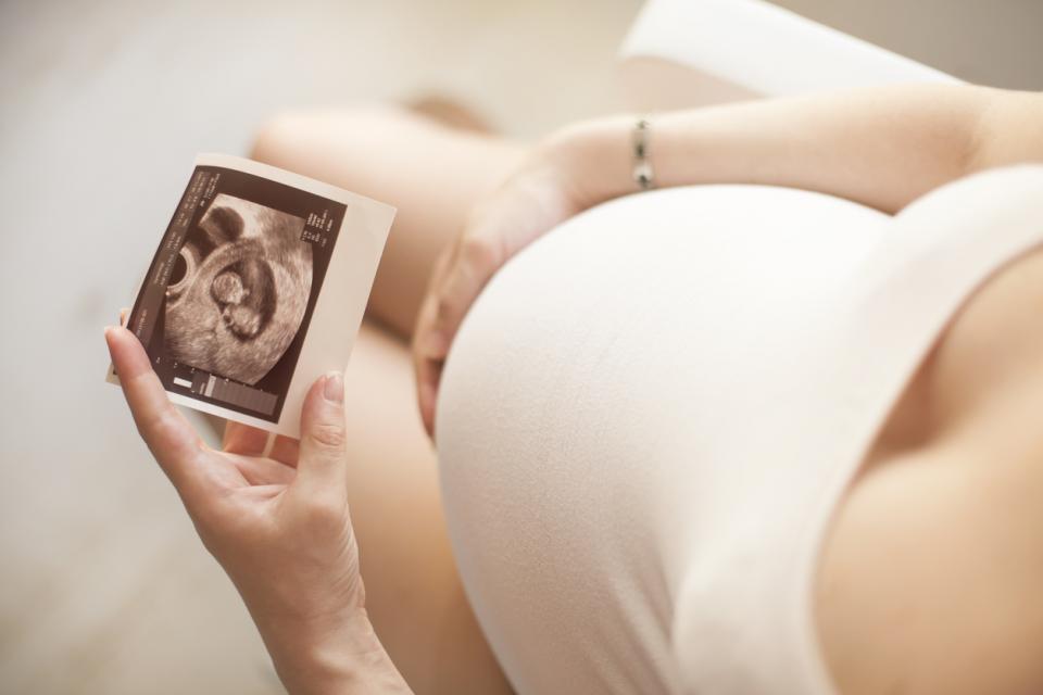 бременна жена бременност ултразвук снимка бебе
