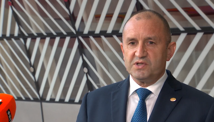 Румен радев - Радев от Брюксел: Партньорите ни вече разбраха къде е истинският проблем със Скопие