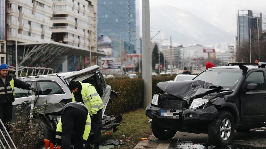 Тежка катастрофа с 4 коли в София