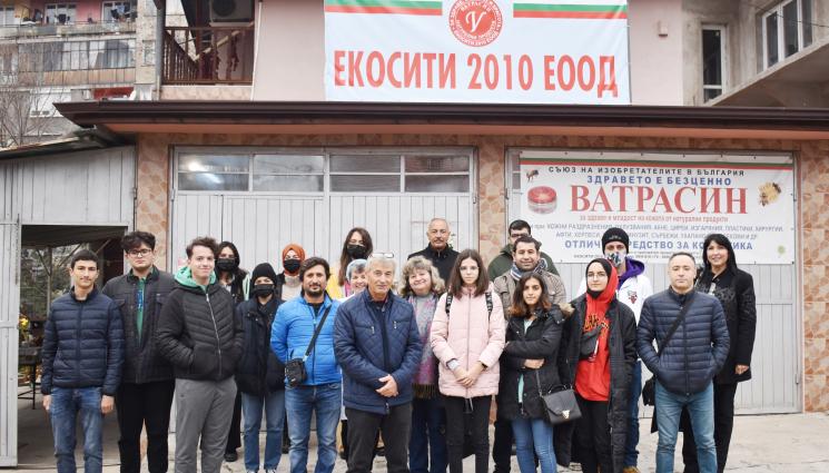 Агро - Агро Телеграф: Международен ученически проект за ролята на пчелите в живота на Земята