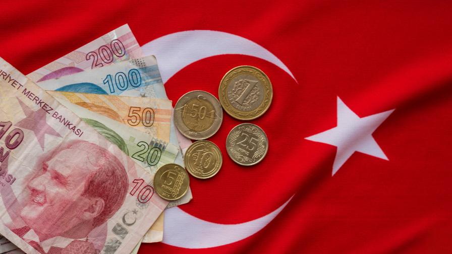 Пореден рекорден спад на турската лира