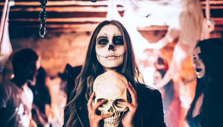 вещица - По-добре късно, отколкото никога – реабилитират изгорените на кладата като вещици в Шотландия