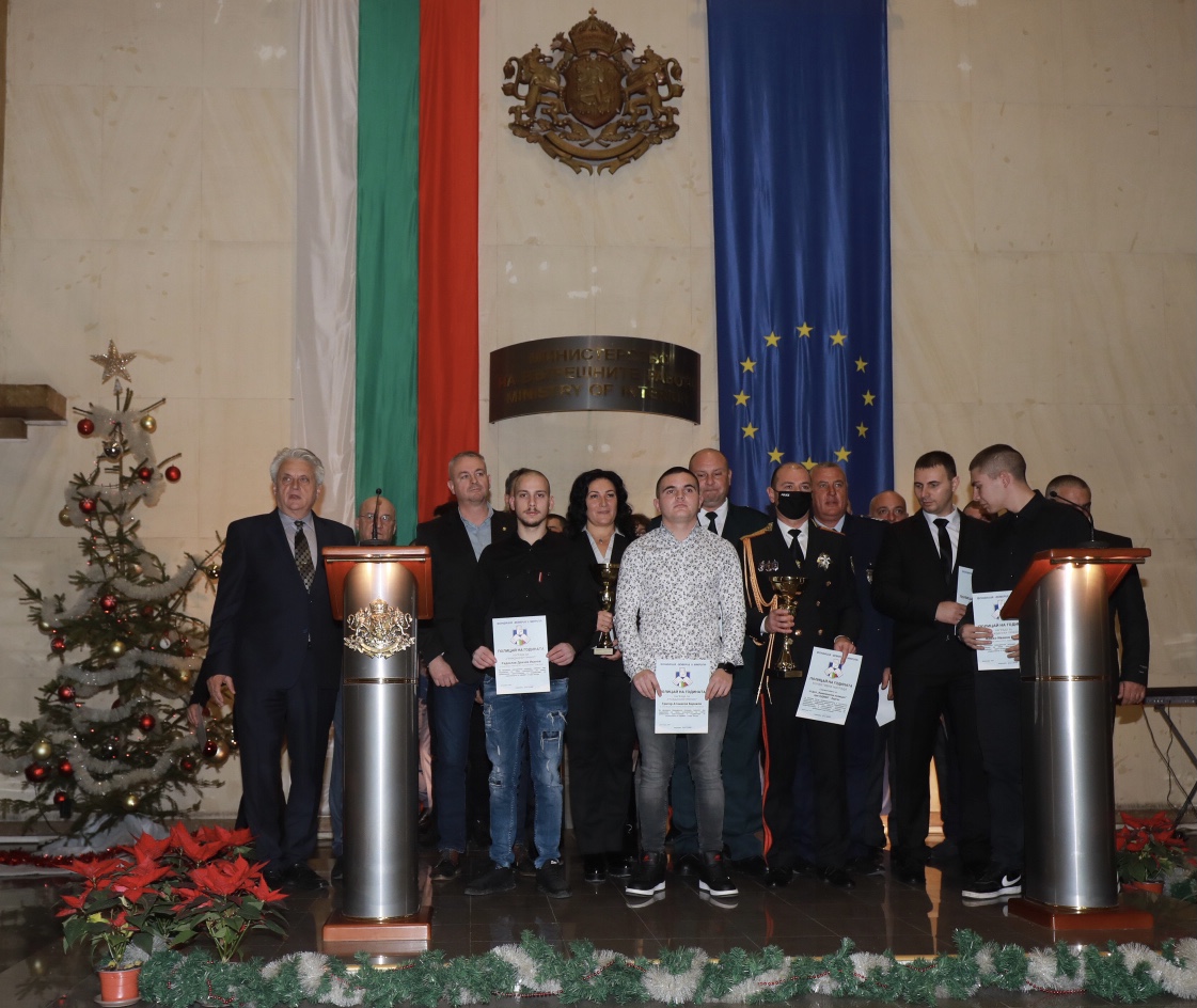<p>&quot;Полицай на годината 2021&quot;</p>